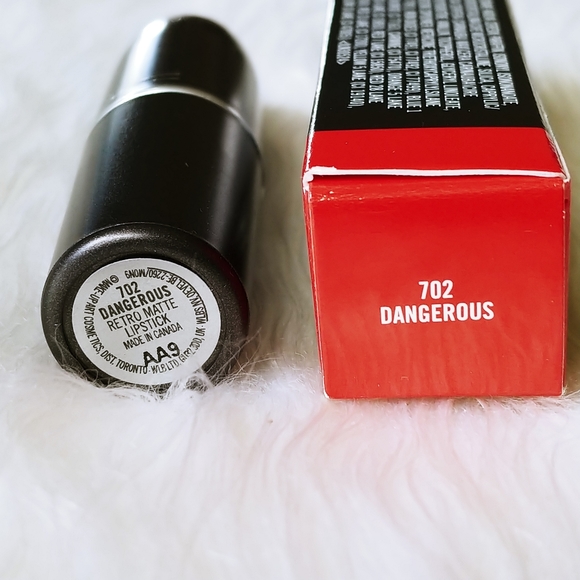 NEW IN BOX 702 Dangerous Retro Matte Lipstick MAC Full Size - Picture 14 of 15